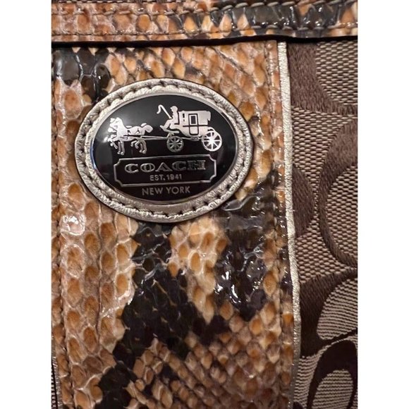 Coach Swingback Python/Khaki Signature Crossbody Bag - Picture 4 of 5